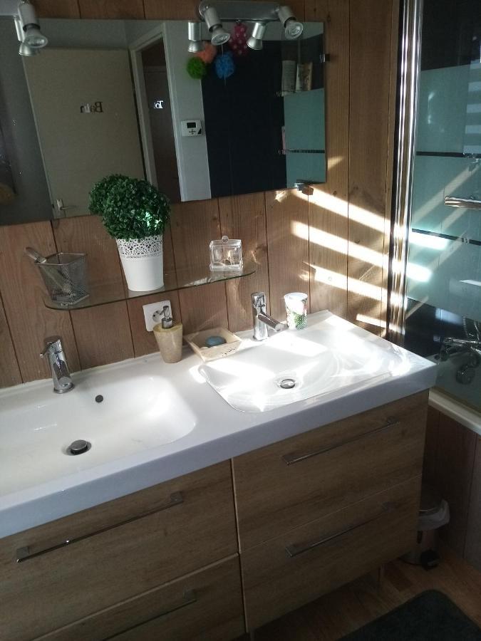 Chambre Dans Jolie Maison Avec Jardin Au Calme Bajonna Zewnętrze zdjęcie